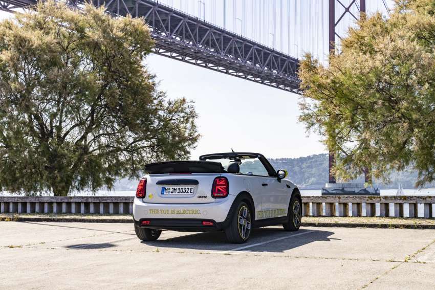 MINI Cooper SE Convertible revealed – special one-off convertible version of EV hatchback; 230 km of range 1483927