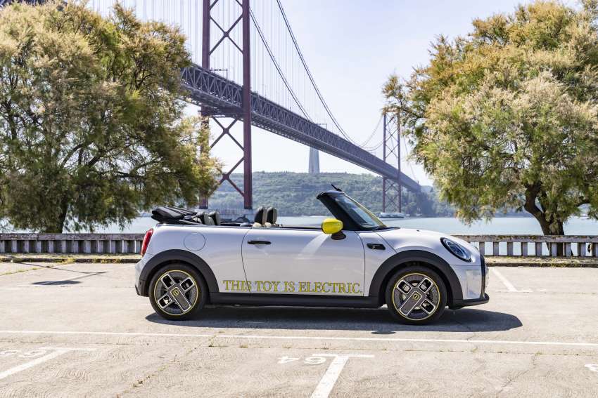 MINI Cooper SE Convertible revealed – special one-off convertible version of EV hatchback; 230 km of range 1483939