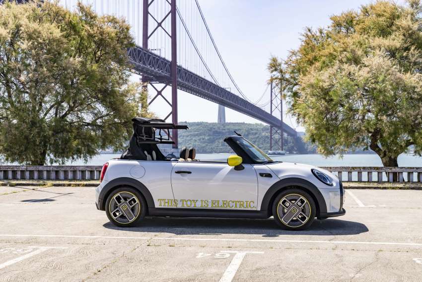 MINI Cooper SE Convertible revealed – special one-off convertible version of EV hatchback; 230 km of range 1483941