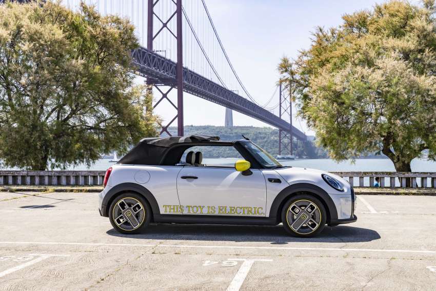 MINI Cooper SE Convertible revealed – special one-off convertible version of EV hatchback; 230 km of range 1483945