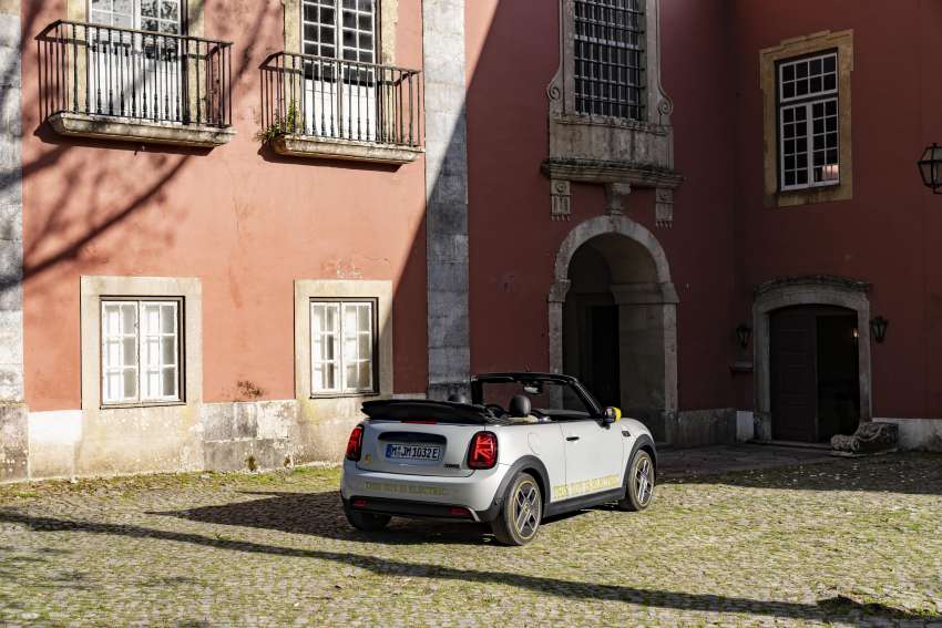 MINI Cooper SE Convertible revealed – special one-off convertible version of EV hatchback; 230 km of range 1483965
