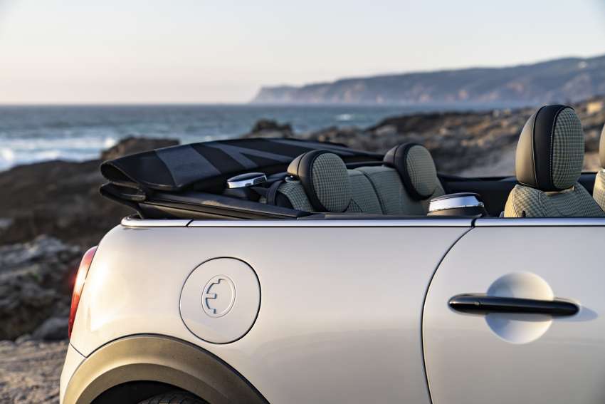 MINI Cooper SE Convertible revealed – special one-off convertible version of EV hatchback; 230 km of range 1483983