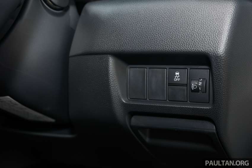 GALERI: Honda City 1.5 V petrol sedan vs Honda City Hatchback 1.5 RS e:HEV 2022 — RM91k – RM110k 1495871