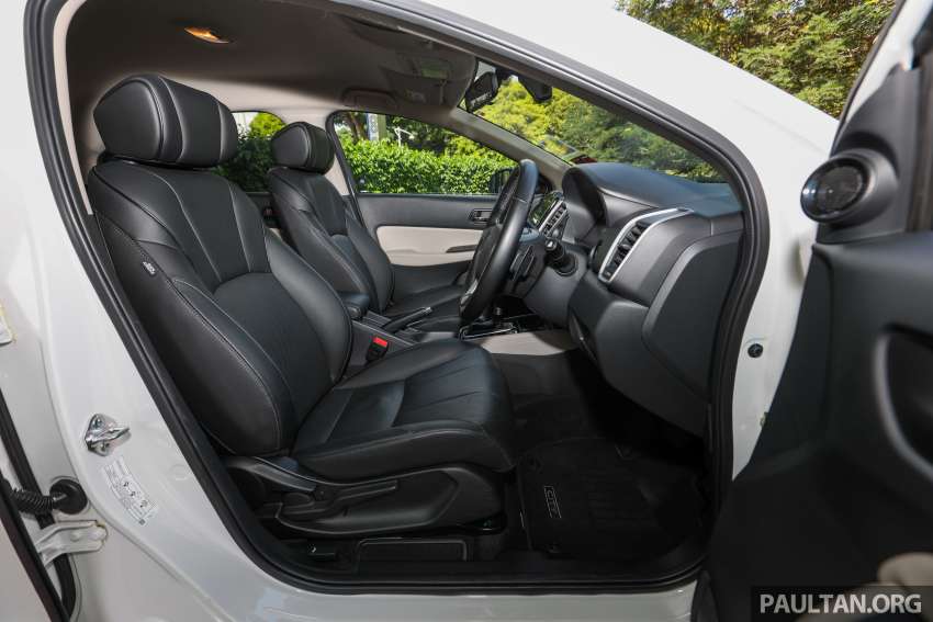 GALERI: Honda City 1.5 V petrol sedan vs Honda City Hatchback 1.5 RS e:HEV 2022 — RM91k – RM110k 1495875
