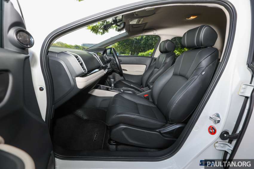 GALERI: Honda City 1.5 V petrol sedan vs Honda City Hatchback 1.5 RS e:HEV 2022 — RM91k – RM110k 1495877