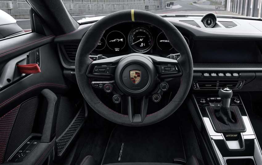 992 Porsche 911 GT3 RS revealed – first Porsche with DRS, 525 PS and 465 Nm, 0-100 km/h in 3.2 seconds 1500880