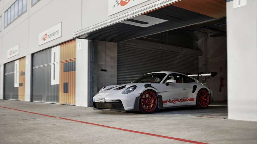 992 Porsche 911 GT3 RS revealed – first Porsche with DRS, 525 PS and 465 Nm, 0-100 km/h in 3.2 seconds 1500894