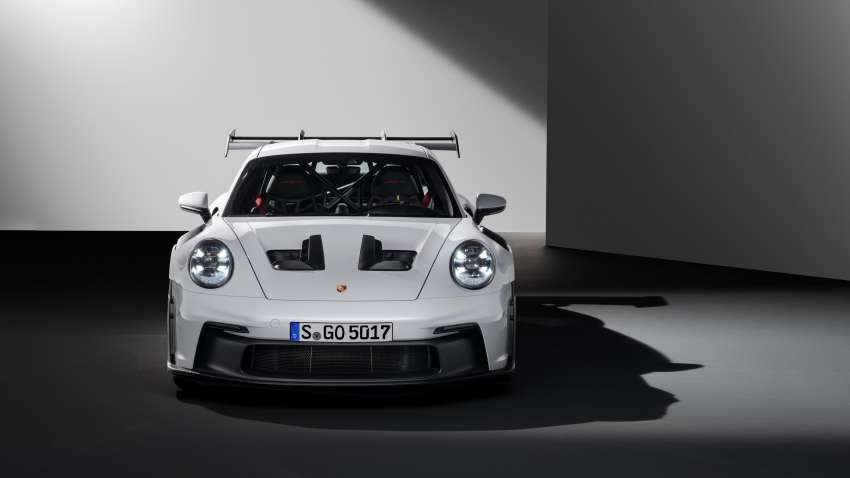 992 Porsche 911 GT3 RS revealed – first Porsche with DRS, 525 PS and 465 Nm, 0-100 km/h in 3.2 seconds 1500898