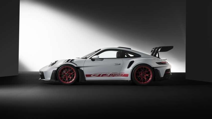 992 Porsche 911 GT3 RS revealed – first Porsche with DRS, 525 PS and 465 Nm, 0-100 km/h in 3.2 seconds 1500899