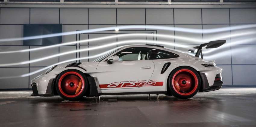992 Porsche 911 GT3 RS revealed – first Porsche with DRS, 525 PS and 465 Nm, 0-100 km/h in 3.2 seconds 1500902