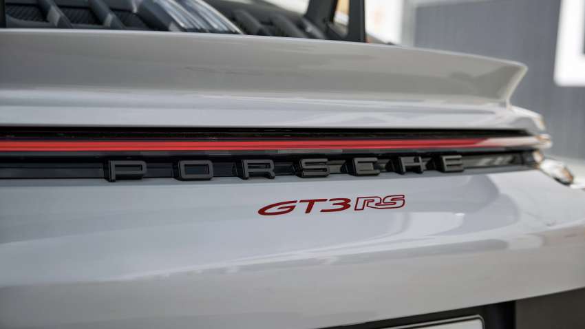 992 Porsche 911 GT3 RS revealed – first Porsche with DRS, 525 PS and 465 Nm, 0-100 km/h in 3.2 seconds 1500909