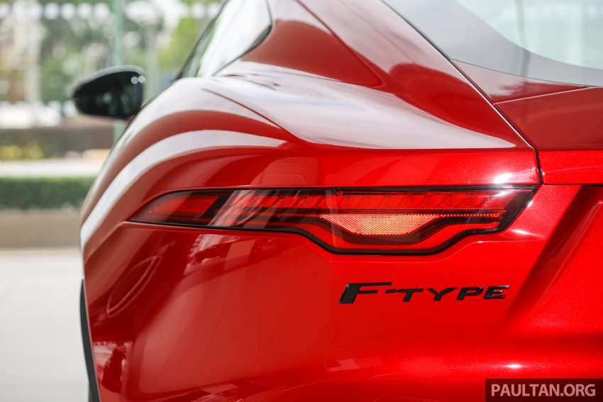 Jaguar F-Type 2022 di Malaysia – 2.0L P300, luaran disemak semula, paparan digital penuh; RM689k 1495337