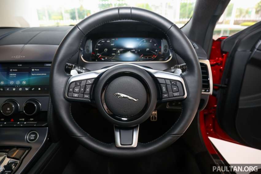 Jaguar F-Type 2022 di Malaysia – 2.0L P300, luaran disemak semula, paparan digital penuh; RM689k 1495414