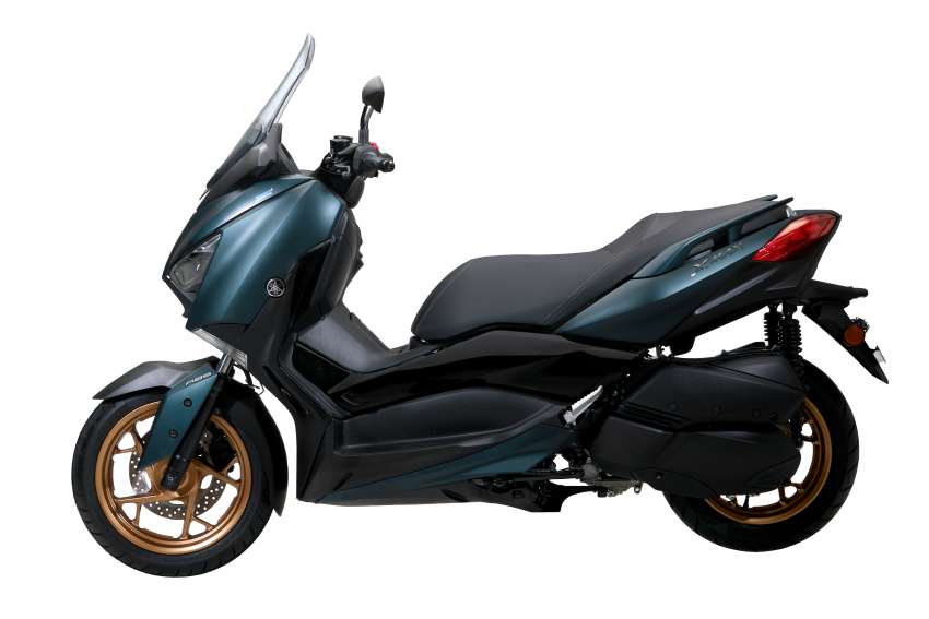 2022 Yamaha XMax 250 scooter price update for Malaysia, new colours, priced at RM22,298 1504845