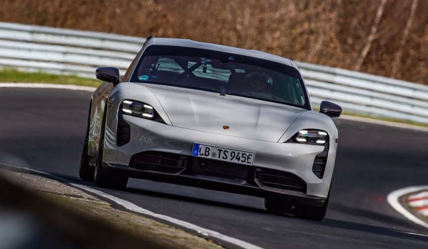 Porsche Taycan Turbo S sets new Nurburgring lap record for EVs – 7:33.35; beats Tesla Model S Plaid 1498069