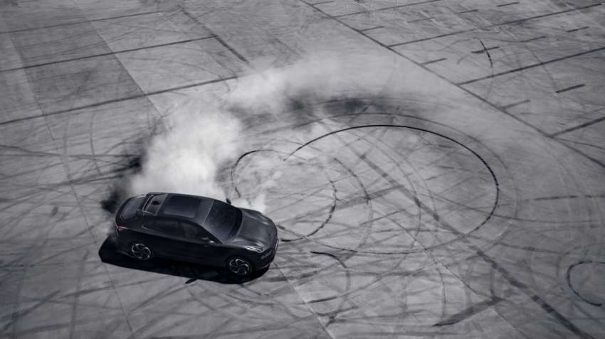 Zeekr 001 sets two new Guinness World Records – fastest drift at 208 km/h and fastest slalom by an EV 1501923