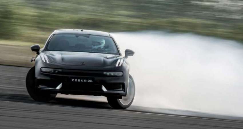 Zeekr 001 pecah rekod drift EV Guinness terpantas di dunia; 208 km/j, slalom 50 kon dalam masa 49.05 saat! 1502011