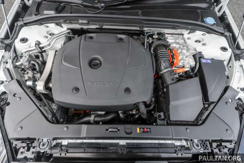 PANDU UJI: Volvo V60 T8 Recharge – RM305,888, CKD, 407 hp/640 Nm; wagon terakhir Volvo berkuasa petrol 1492238