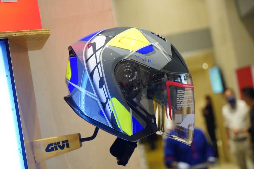 Givi lancar helmet M35.0 – taraf keselamatan ECE R22.06, lapan warna, harga jangkaan bermula RM360 1505001
