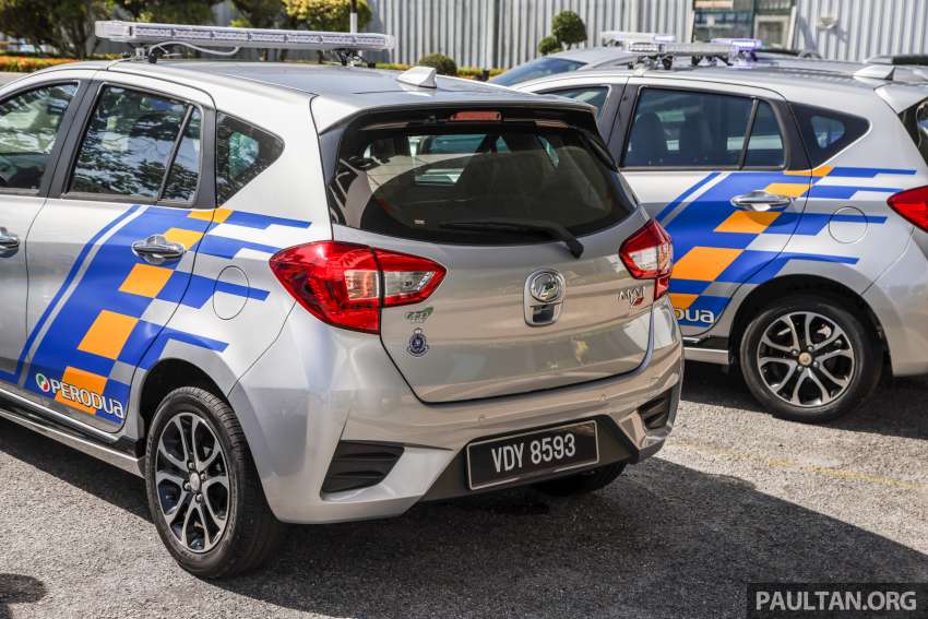 Perodua Myvi police cars – P2 hands over 5 units to PDRM; to be used in Ulu Yam Bharu, Rasa, Serendah 1504215