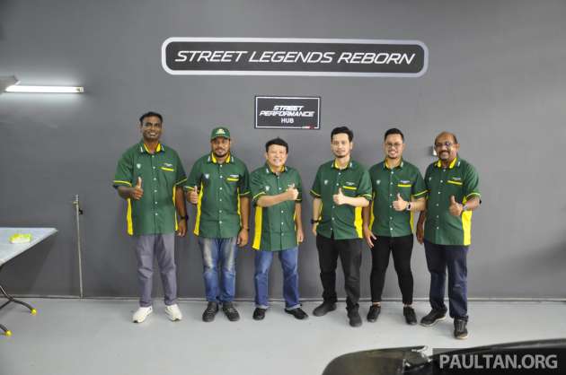 Pemilik Proton Satria Neo R3 Lotus Racing berkumpul di Dream Street Restoration, USJ hujung minggu lalu