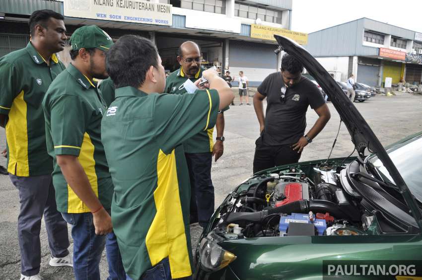 Pemilik Proton Satria Neo R3 Lotus Racing berkumpul di Dream Street Restoration, USJ hujung minggu lalu 1498996