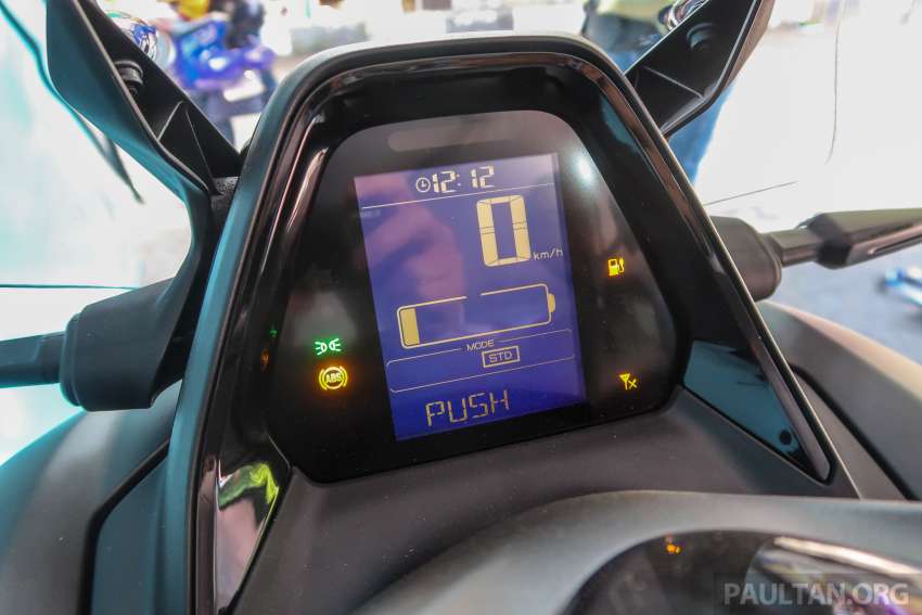 Yamaha E-01 dipamer di Karnival GenBlu Teluk Batik – skuter elektrik berkuasa 10.9 hp, jarak gerak 80 km 1502416