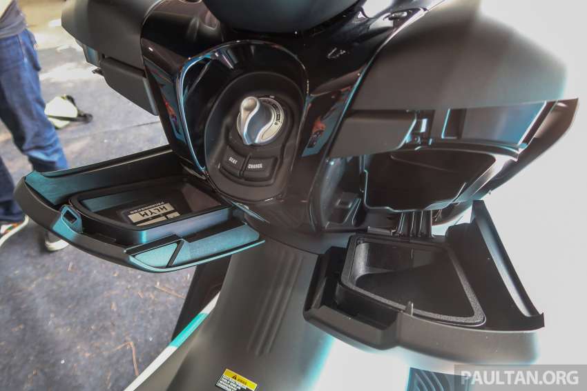 Yamaha E-01 dipamer di Karnival GenBlu Teluk Batik – skuter elektrik berkuasa 10.9 hp, jarak gerak 80 km 1502412
