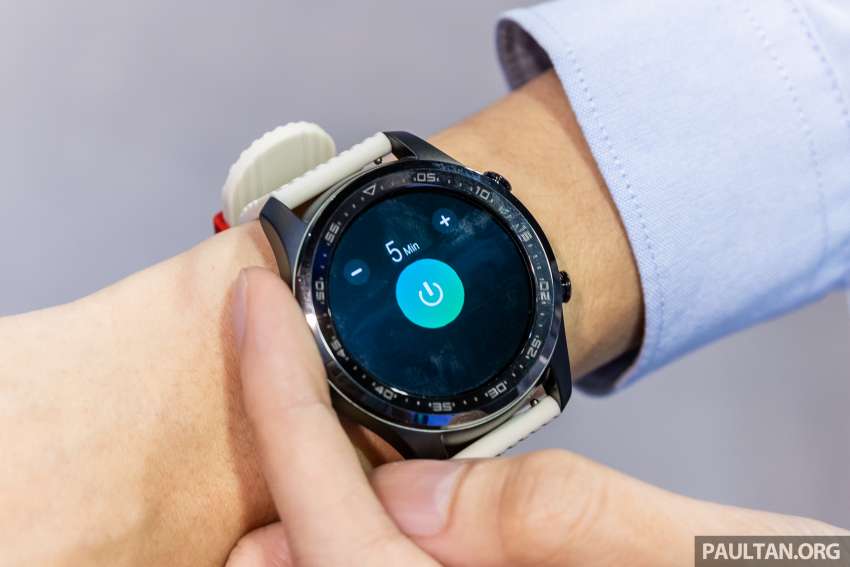 Proton X Watch first look – RM1,499 to remotely unlock your car’s doors, start the engine, AC and more 1518615