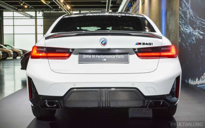 2022 BMW M340i xDrive facelift with M Performance Parts – G20 LCI loaded with carbon-fibre, Alcantara Image #1515546