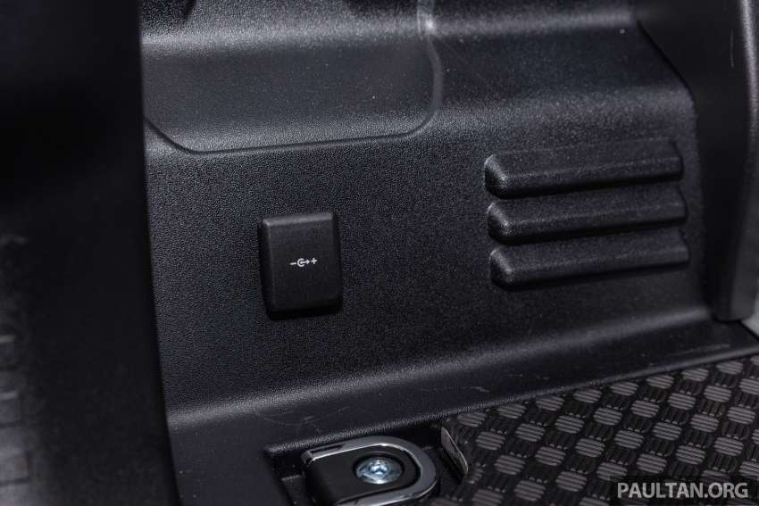Land Rover Defender 90 launched in Malaysia – short-wheelbase 3-door L663, 2 engines, from RM838,800 1513853