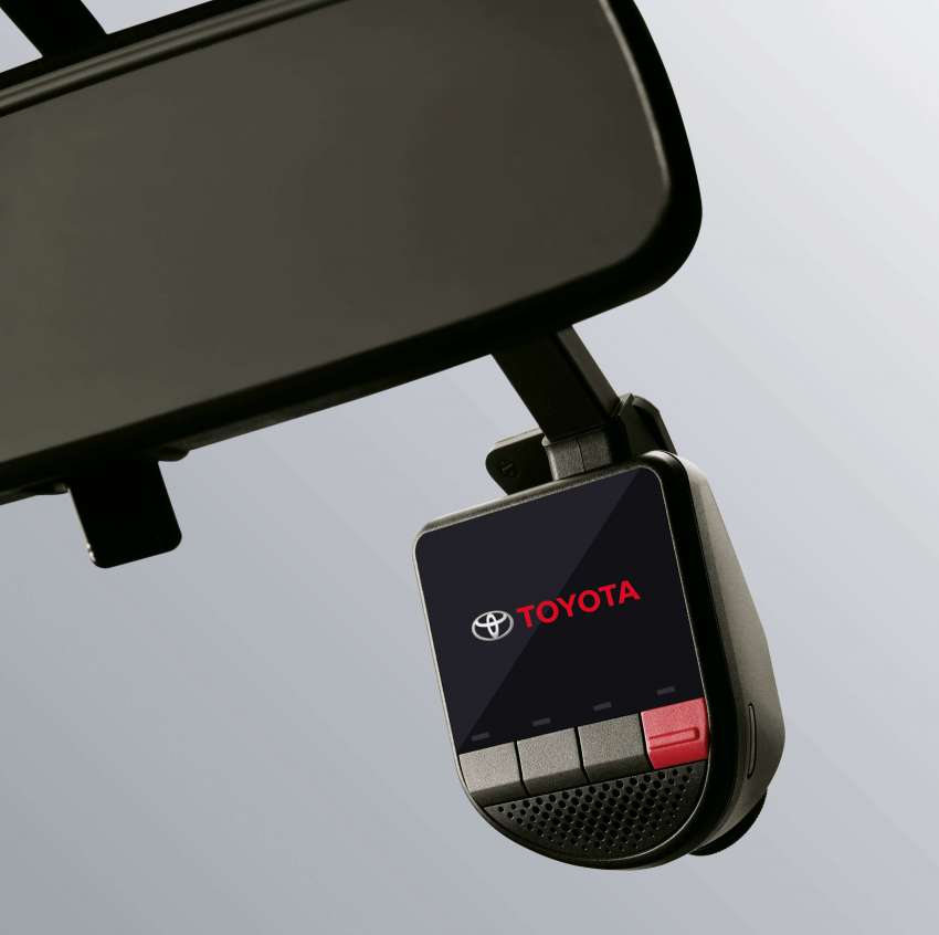 Toyota Innova 2022 dapat Android Auto dan Apple CarPlay tanpa wayar, DVR dikemaskini, port USB-C 1510008