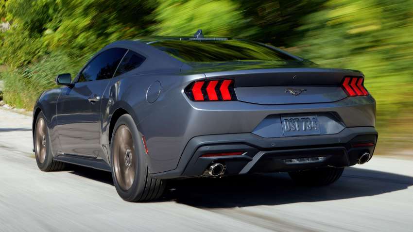 Ford Mustang 2024 diperkenal – boleh rev enjin guna kunci kawalan jauh, brek tangan elektronik untuk drift 1512572
