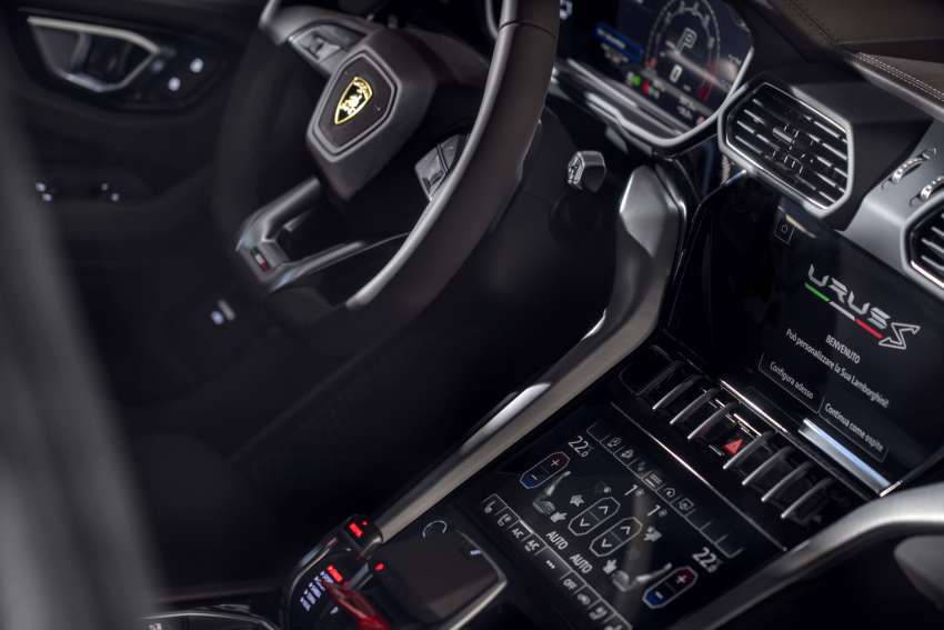 Lamborghini Urus S 2022 – 666 PS/850 Nm, 0-100 km/j dalam 3.5 saat, bumbung karbon, penggayaan baharu 1520120