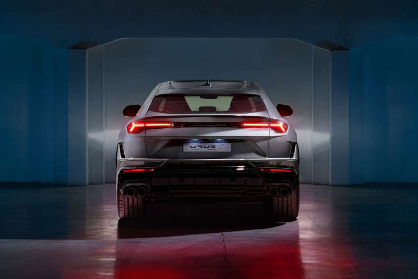 Lamborghini Urus S 2022 – 666 PS/850 Nm, 0-100 km/j dalam 3.5 saat, bumbung karbon, penggayaan baharu 1520108