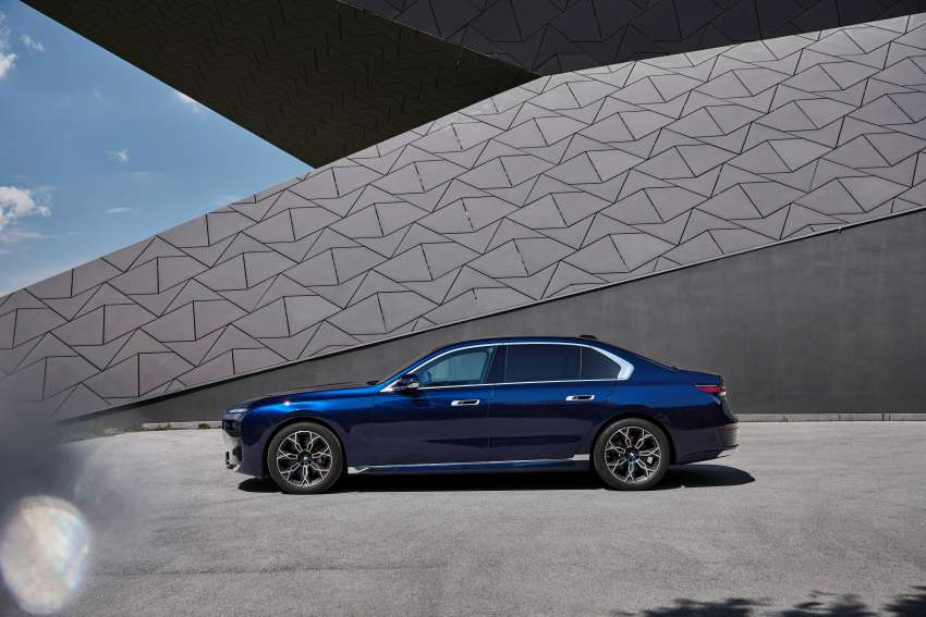 2023 BMW 7 Series – G70 PHEV variants detailed; 750e xDrive and 571 PS M760e xDrive; up to 87 km EV range 1518889