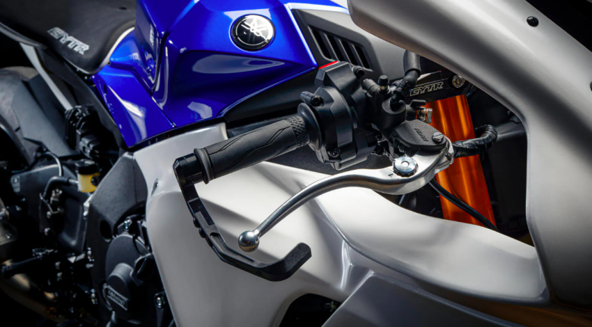 Yamaha R1 GYTR untuk kegunaan lumba diperkenal di Eropah – banyak kelengkapan seperti jentera WSBK 1508359