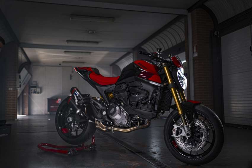 Ducati Monster SP 2023 diperkenal – versi prestasi terima peningkatan suspensi dan brek, 111 hp, 93 Nm 1513304