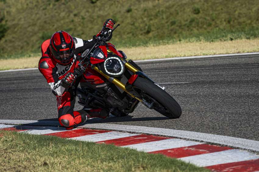 Ducati Monster SP 2023 diperkenal – versi prestasi terima peningkatan suspensi dan brek, 111 hp, 93 Nm 1513307