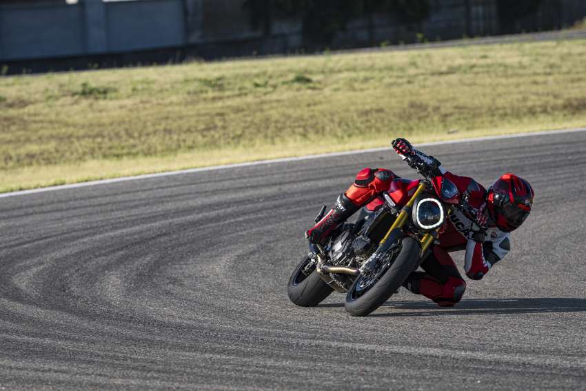 Ducati Monster SP 2023 diperkenal – versi prestasi terima peningkatan suspensi dan brek, 111 hp, 93 Nm 1513308