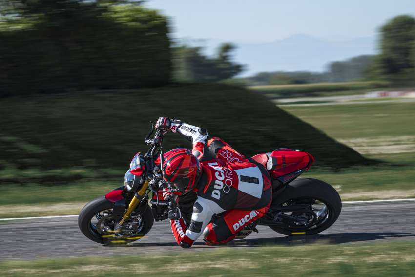 Ducati Monster SP 2023 diperkenal – versi prestasi terima peningkatan suspensi dan brek, 111 hp, 93 Nm 1513319