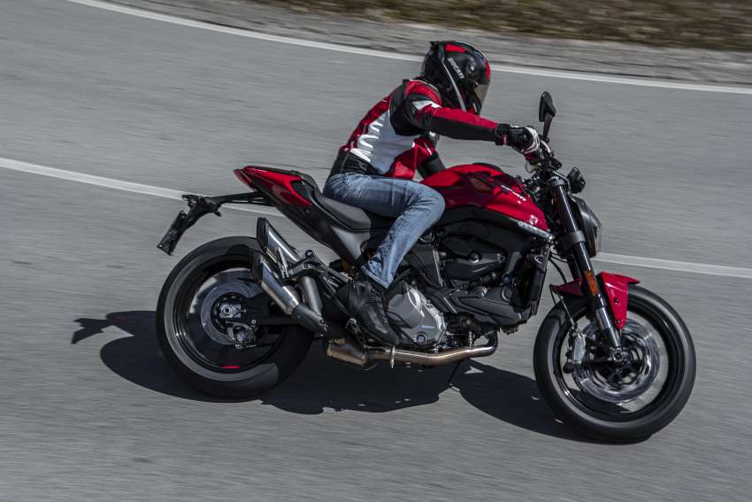 Ducati Monster SP 2023 diperkenal – versi prestasi terima peningkatan suspensi dan brek, 111 hp, 93 Nm 1513296