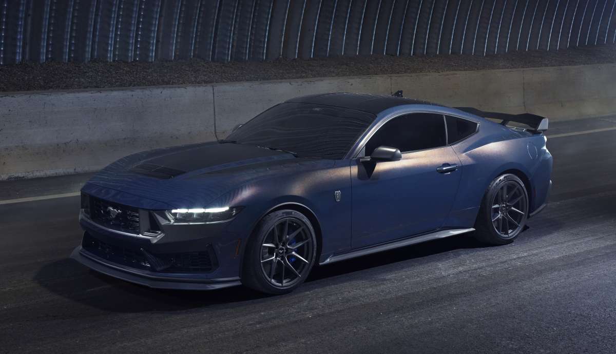 Ford Mustang Dark Horse - the 2024 Mustang gets performance-oriented