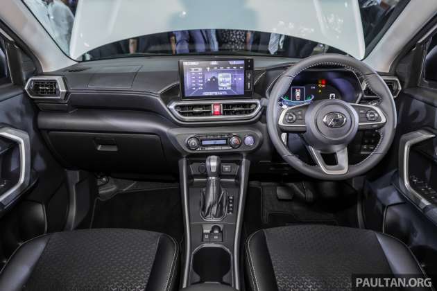 Program langganan Perodua Ativa Hybrid dilancarkan — 300 unit Rocky Hybrid CBU, RM500 sebulan/5 tahun