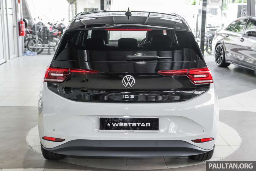 Volkswagen ID.3 1st Edition Pro Performance – Golf-sized EV, 58 kWh, 425 km range, RM260k by Weststar 1511072
