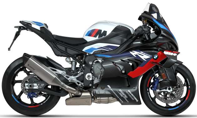 2023 BMW Motorrad M1000RR and M1000RR M Competition – 212 hp, 113 Nm, aero package