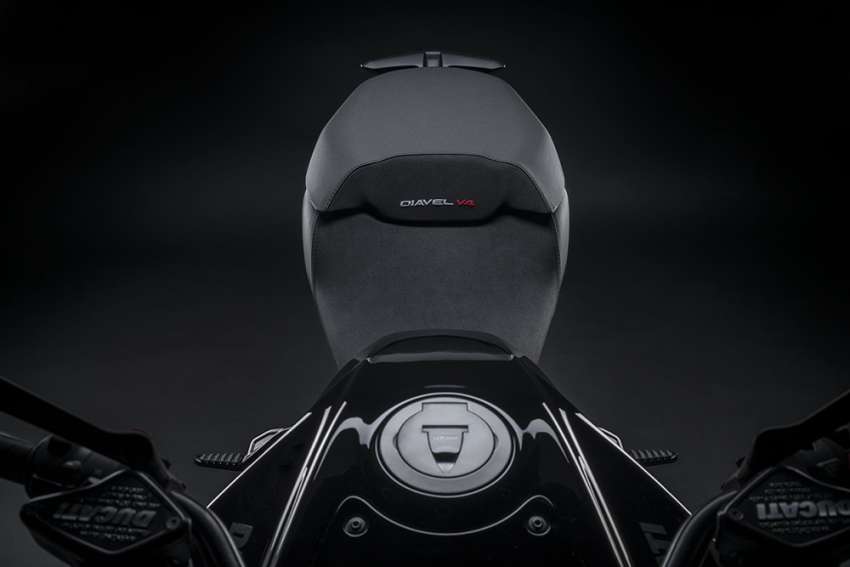 2023 Ducati Diavel V4 unleashed, 168hp, 128 Nm 1535576