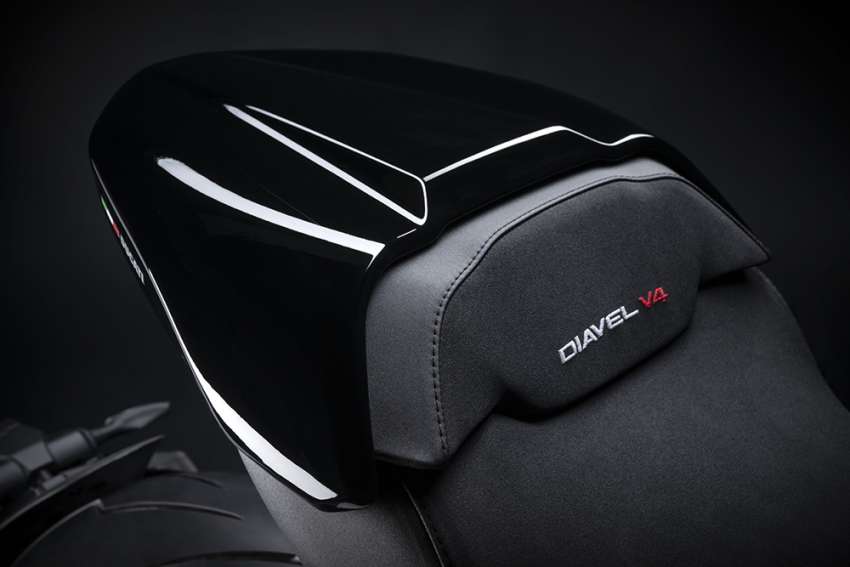 2023 Ducati Diavel V4 unleashed, 168hp, 128 Nm 1535583