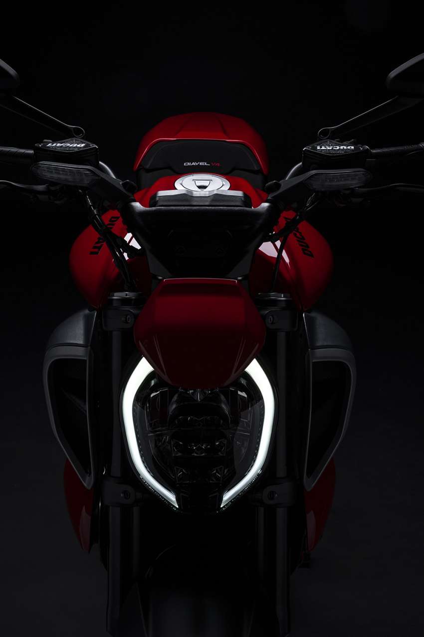 2023 Ducati Diavel V4 unleashed, 168hp, 128 Nm 1535602