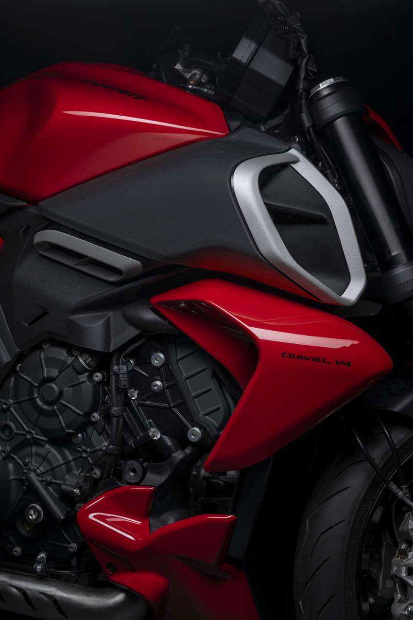 2023 Ducati Diavel V4 unleashed, 168hp, 128 Nm 1535614